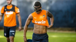 El traspaso de Rodrigo al Leeds: la solución del Valencia, con 35 millones de euros