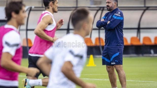 ¿Al Valencia le falta el fichaje de otro medio centro?