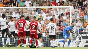 Un Valencia con pegada que no dio opción al Celta