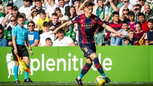 El Valencia marca la línea de sus fichajes